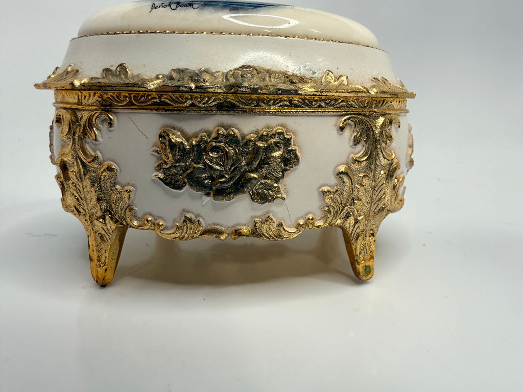 A vintage Westland Co. trinket box