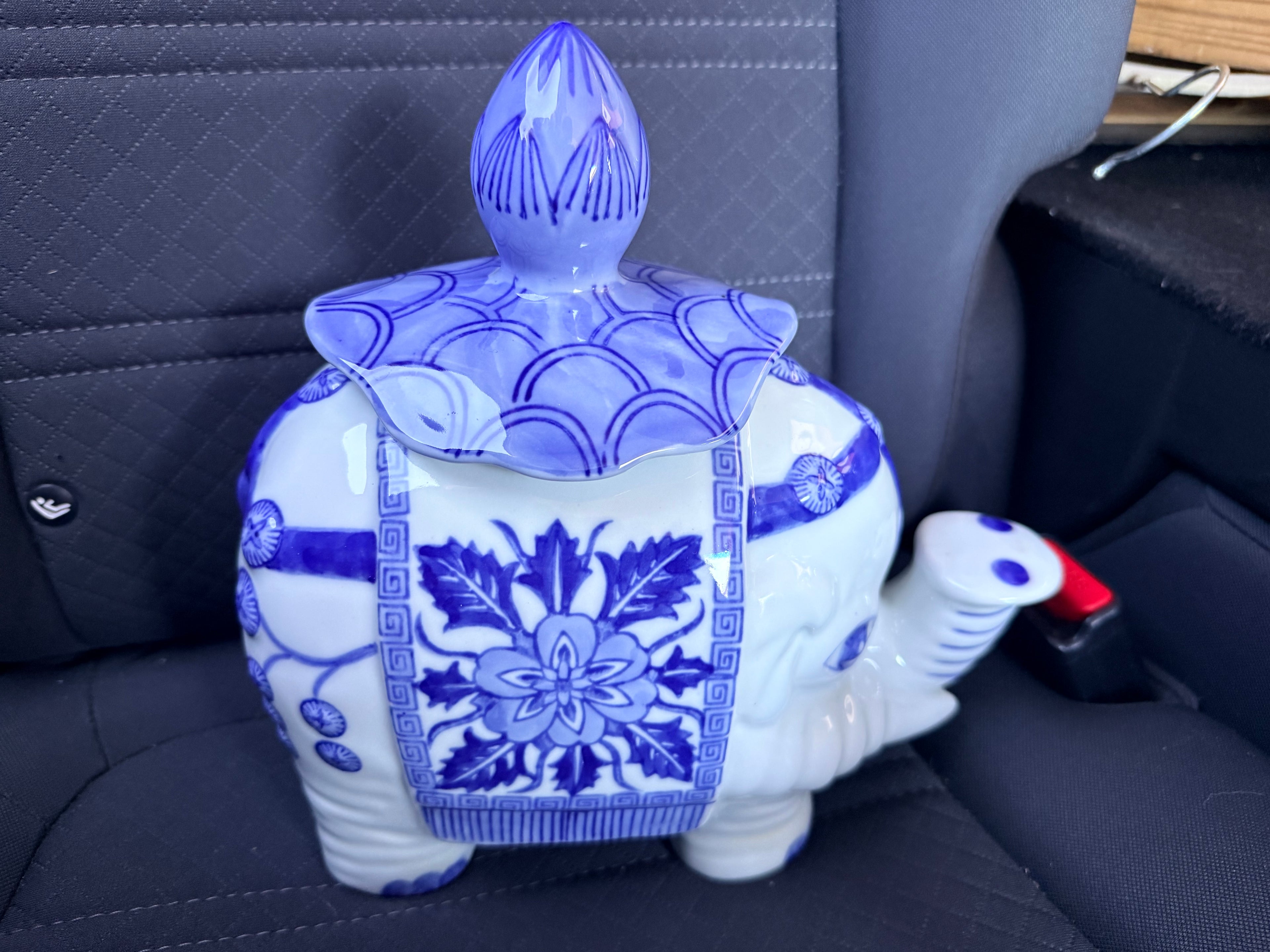 Blue elephant