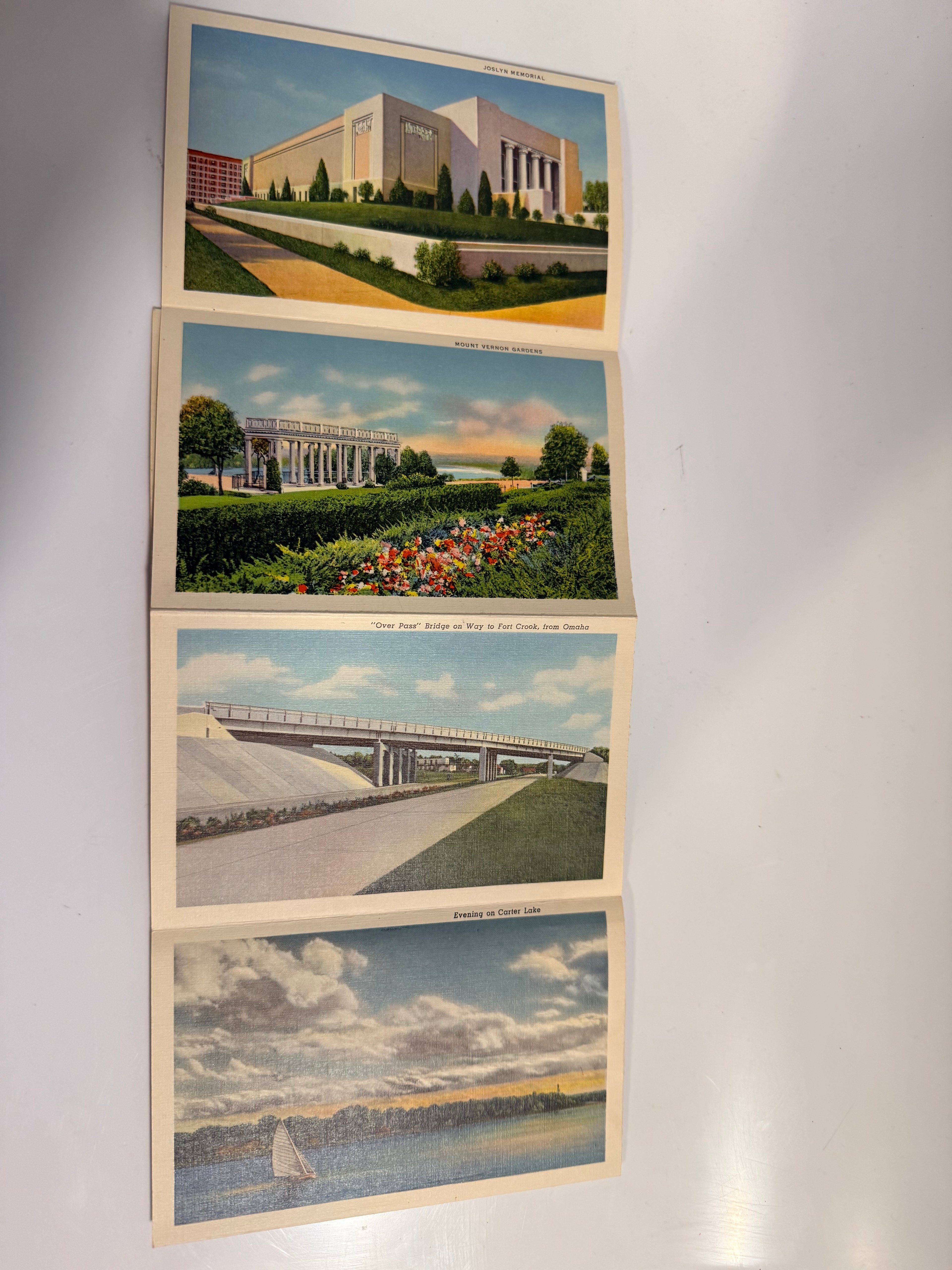 Vintage Linen Greater Kanasas City 18 Post Card Souvenir Book