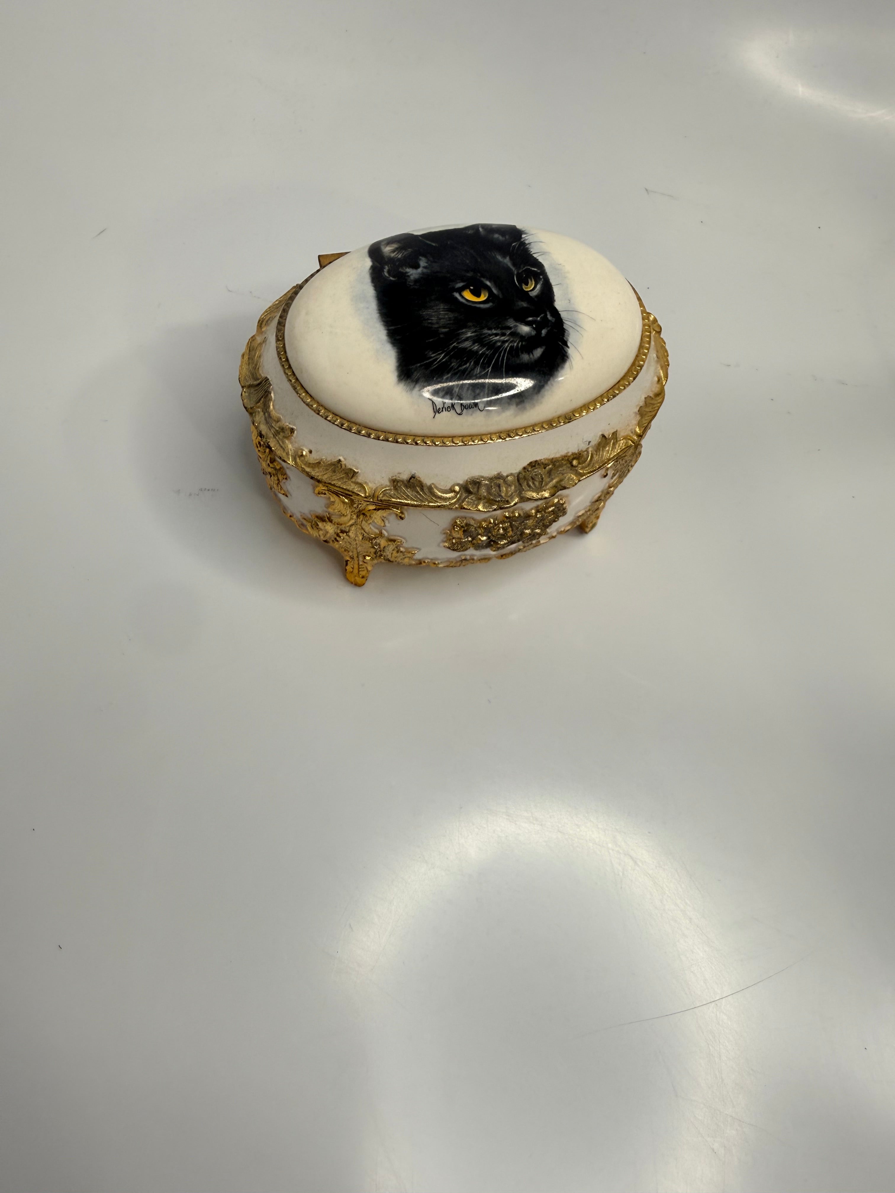 A vintage Westland Co. trinket box