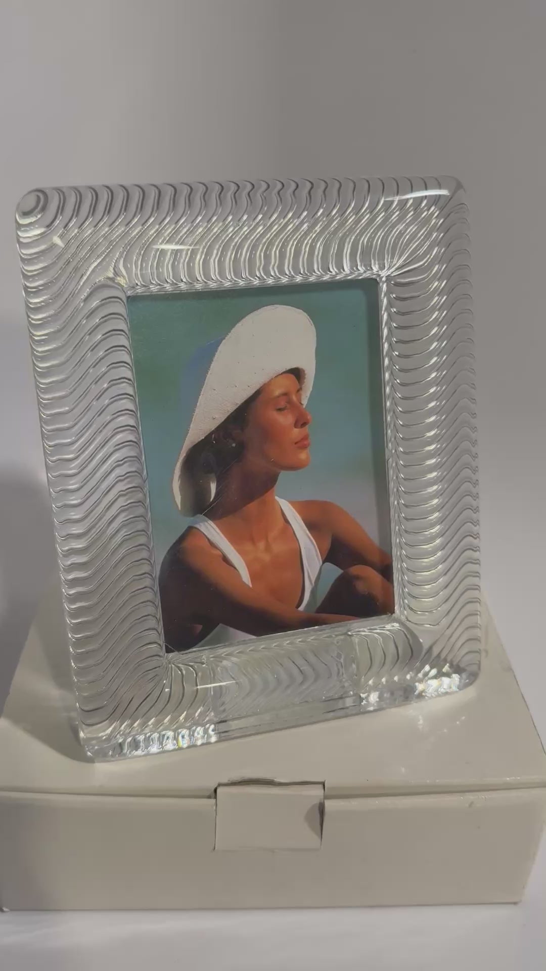 Miksa Photo Frame